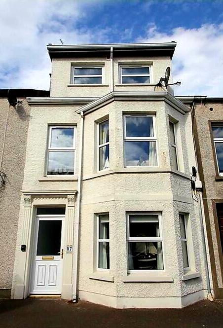 Causeway97 Townhouse Villa Portrush Buitenkant foto