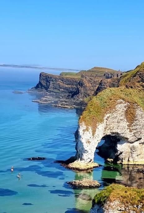 Causeway97 Townhouse Villa Portrush Buitenkant foto