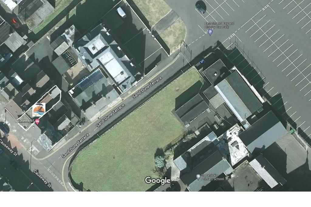Causeway97 Townhouse Villa Portrush Buitenkant foto