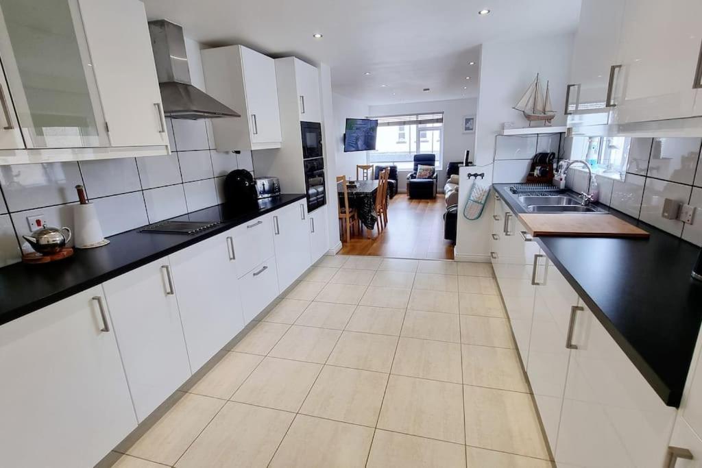 Causeway97 Townhouse Villa Portrush Buitenkant foto