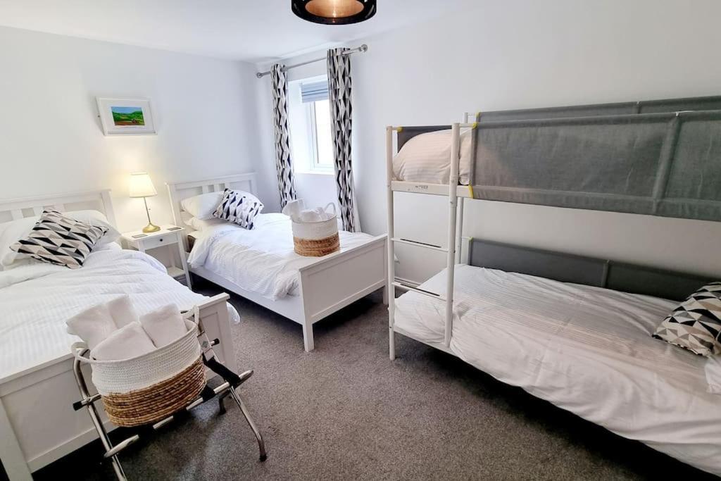 Causeway97 Townhouse Villa Portrush Buitenkant foto